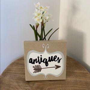 NEW 8 x 8 antiques canvas frame